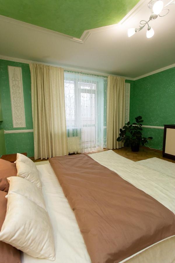 Центр. Вулиця Липова. 3 Кімнати Apartment Ternopil Exterior photo